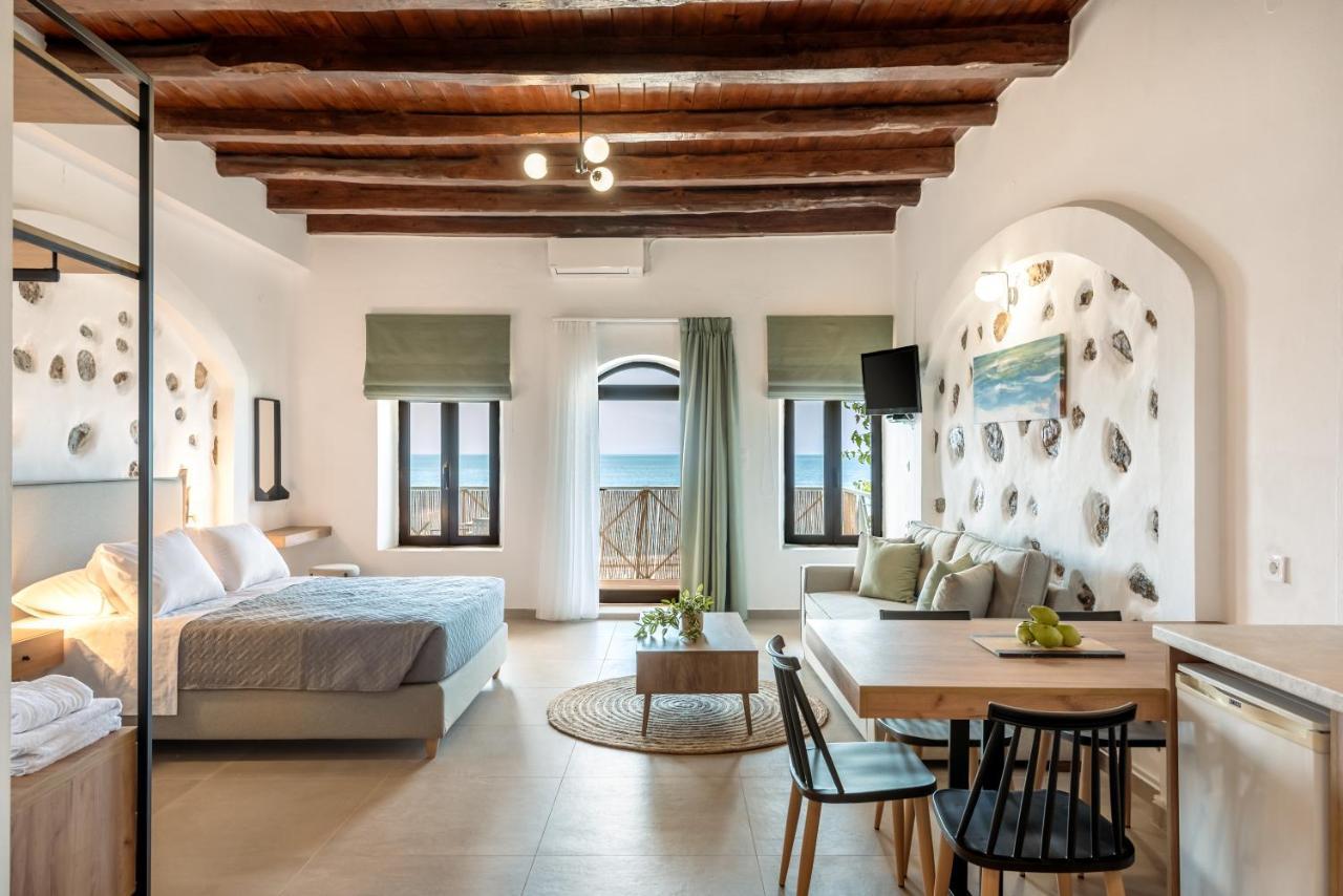 Superb Apartments Kriaras Sea View In Sfakia Khóra Sfakíon Exteriör bild