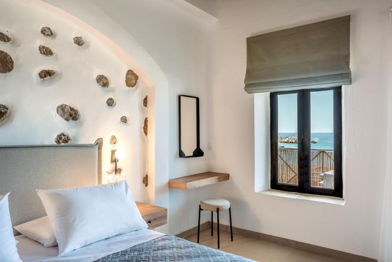 Superb Apartments Kriaras Sea View In Sfakia Khóra Sfakíon Exteriör bild