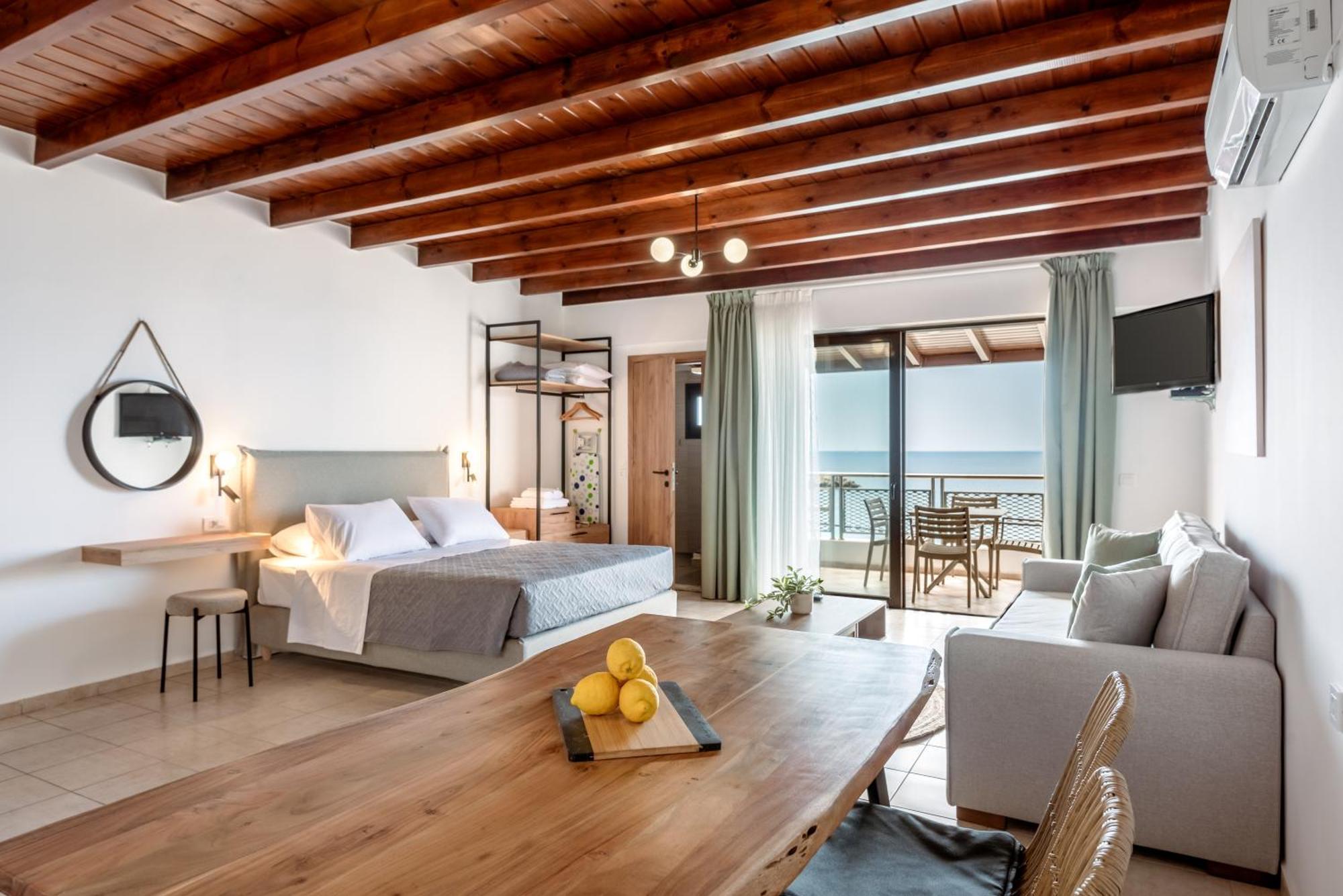 Superb Apartments Kriaras Sea View In Sfakia Khóra Sfakíon Exteriör bild